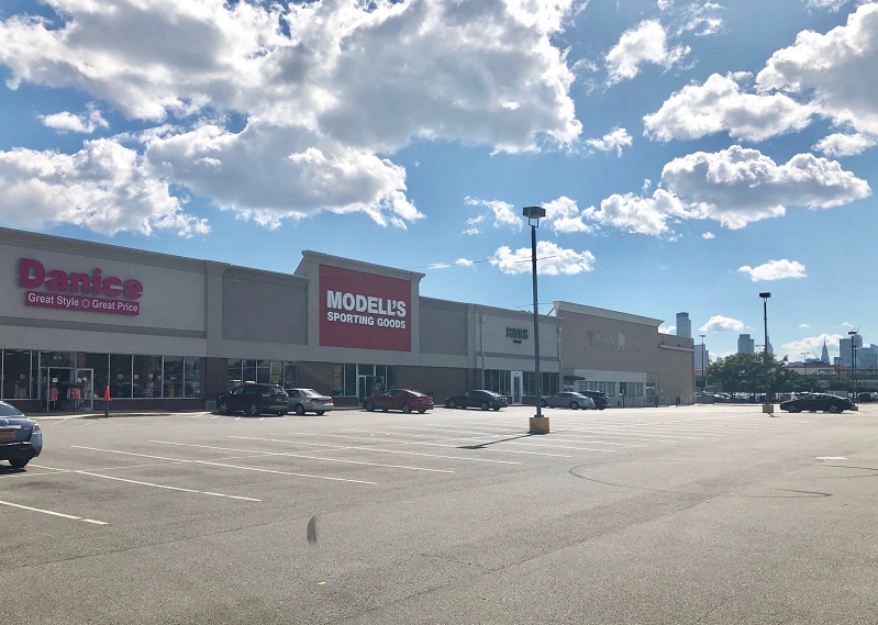 Bj S Wholesale Club And Burlington Coat Factory Coming To Plaza 48